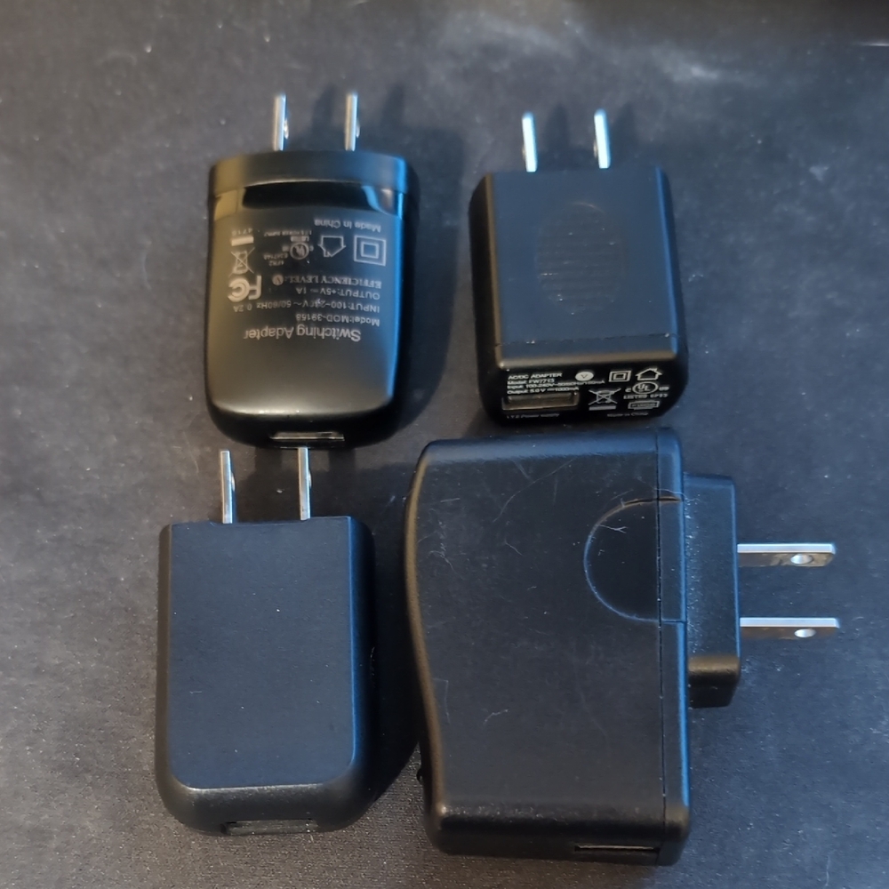 Bundle of 4 USB 5V Wall Charger Switching AC/DC Adapters
